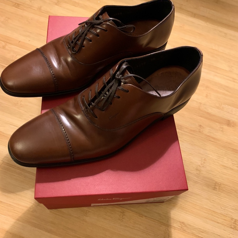 Mens Salvatore Ferragamo Dress Lace Up Shoes